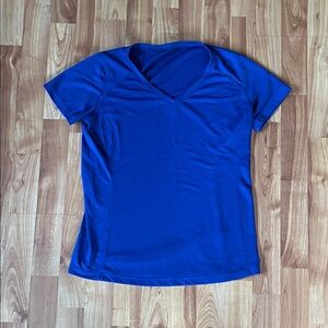 Kuhl Women's M Royal Blue Short Sleeve Top